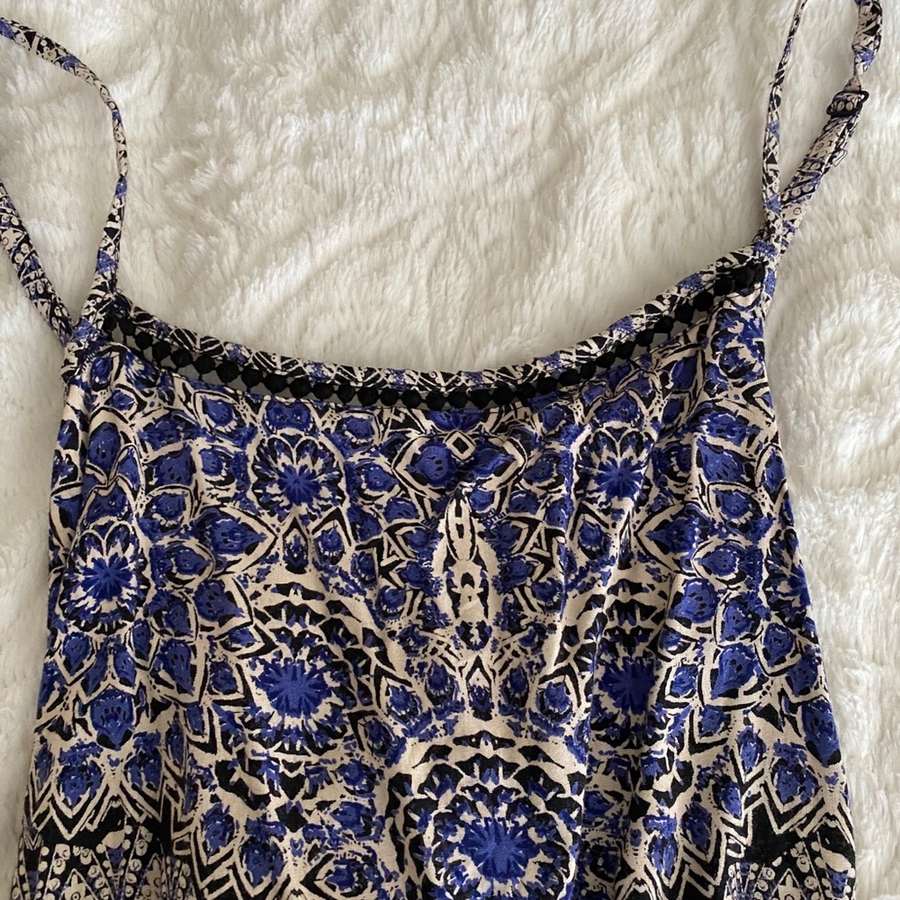 Patterned Romper - Picture 5 of 7